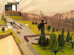 The visitors of “RESTA 2007” exhibition in Litexpo exhibition center could admire a layout of the future Vilnius metro. It was five meter length with five metro trains moving on it. The layout was build by company “Vilniaus rentinys”.