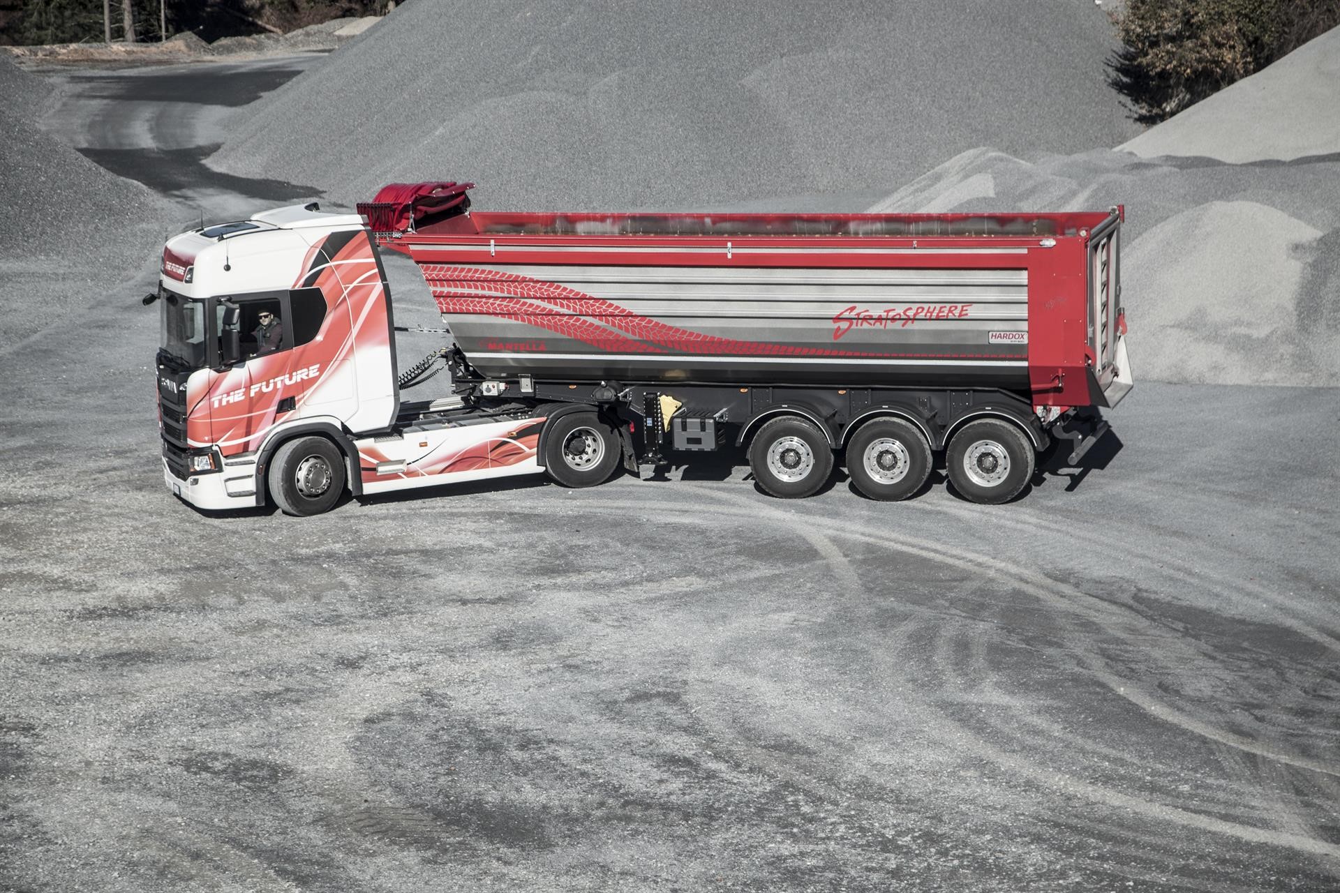Mantella has come up with a unique design that represents an entirely new generation in tipper and body solutions.