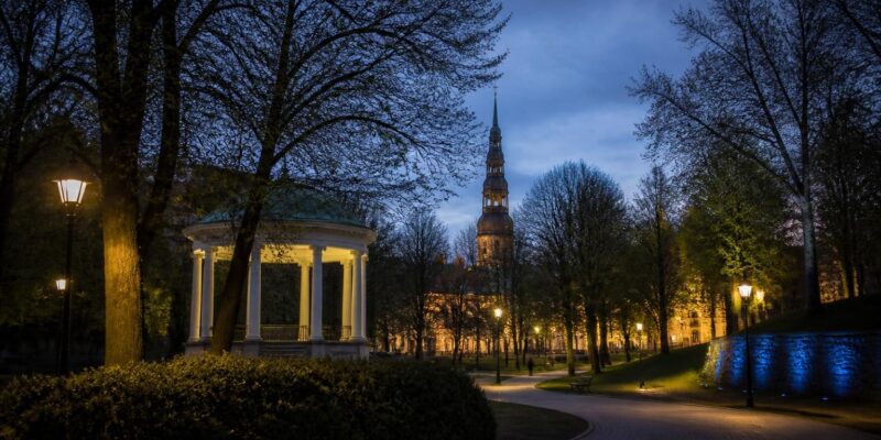 Tallinn’s Kadriorg Park becomes an evening gallery as Light Walks festival returns